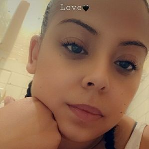 Meet your Posher, Angelica